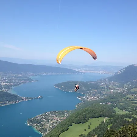 Hébergement de vacances Les Platanes *
